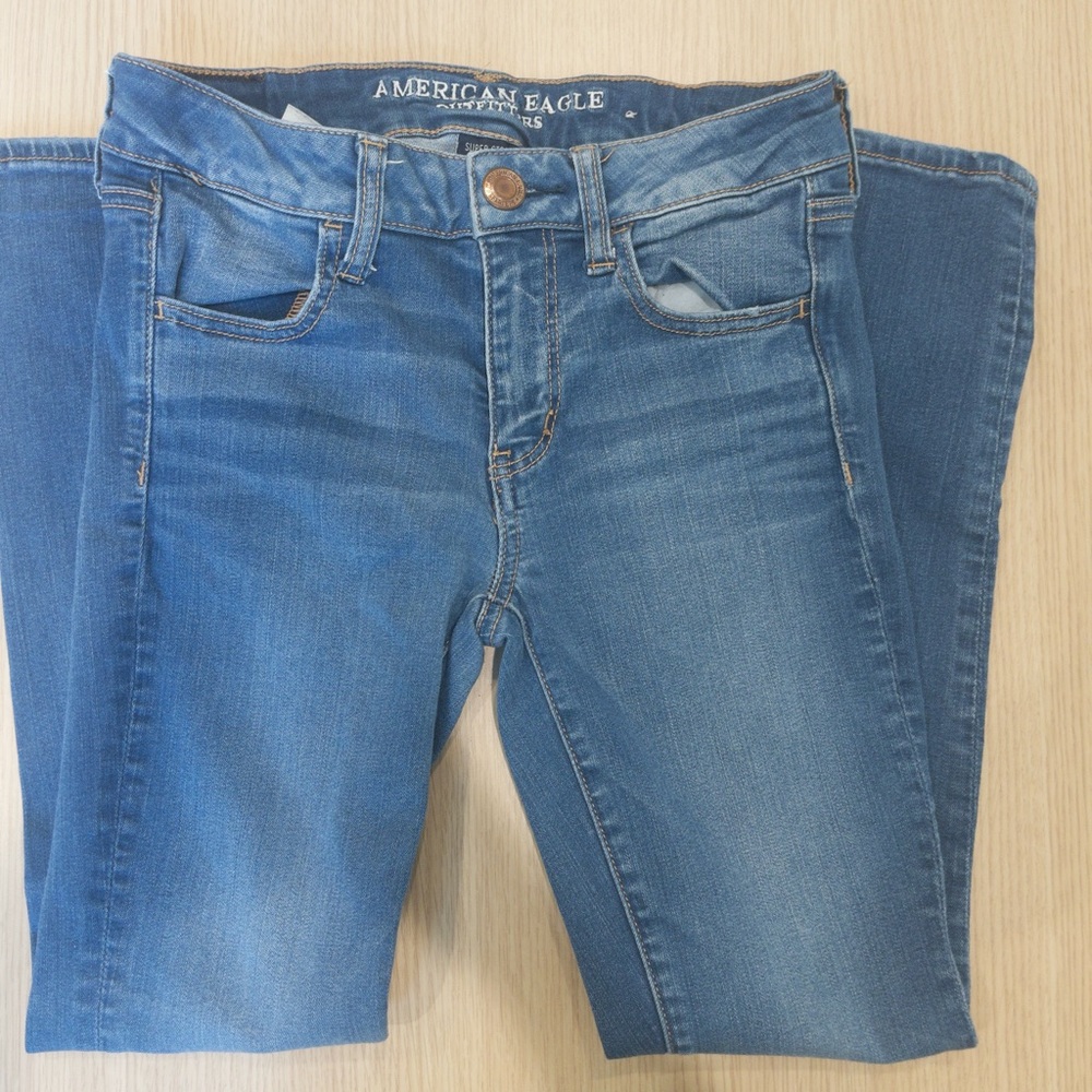 American Eagle Super Stretch Skinny Jeans – Size 4 Short
